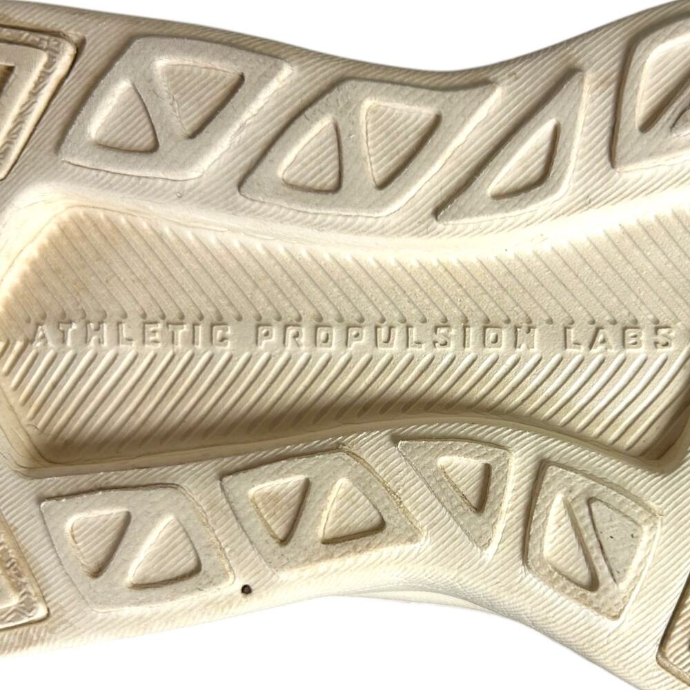 APL - Women's 'Techloom Breeze' Knit Sneaker, Lightweight - Almond Brown, Size 7 - Picture 13 of 14